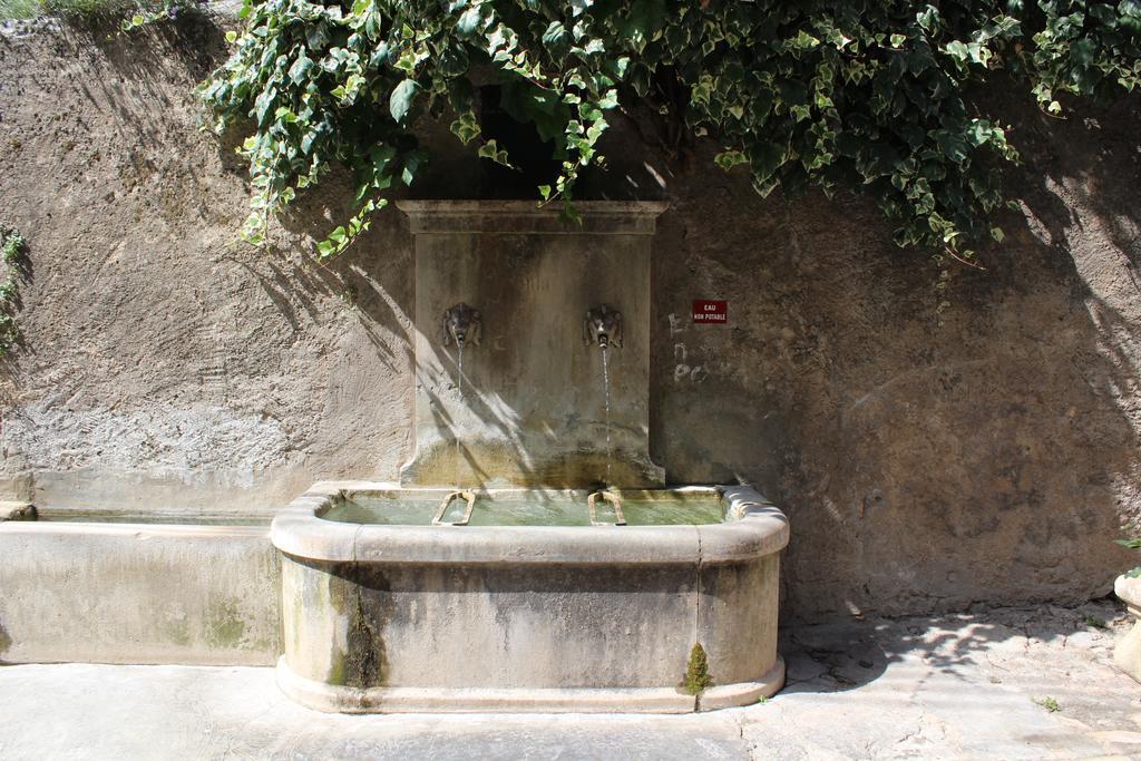 Le Clos Des Acacias Signes Ngoại thất bức ảnh